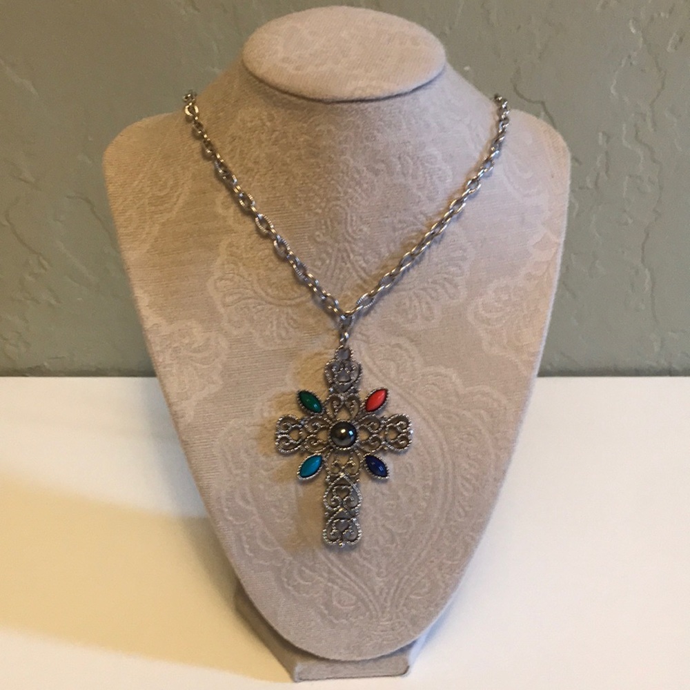 Vintage Avon cross necklace